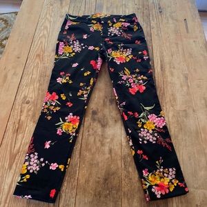 Old Navy Pixie Floral Pant Size 8